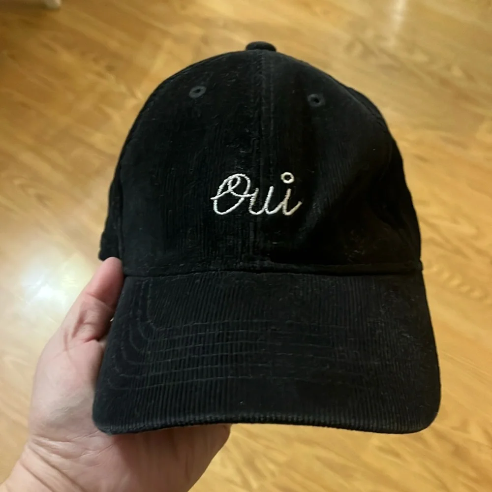 CLARE V. ‘Oui’ Embroidered Corduroy Baseball Cap Hat Black White OS - Picture 1 of 5